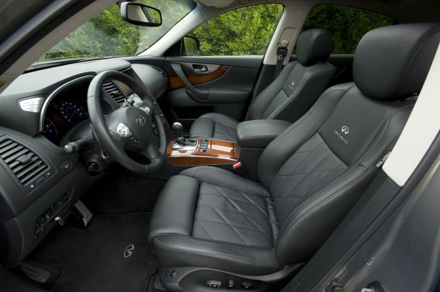  Infiniti FX35 2009 года  (фото 9 из 26)